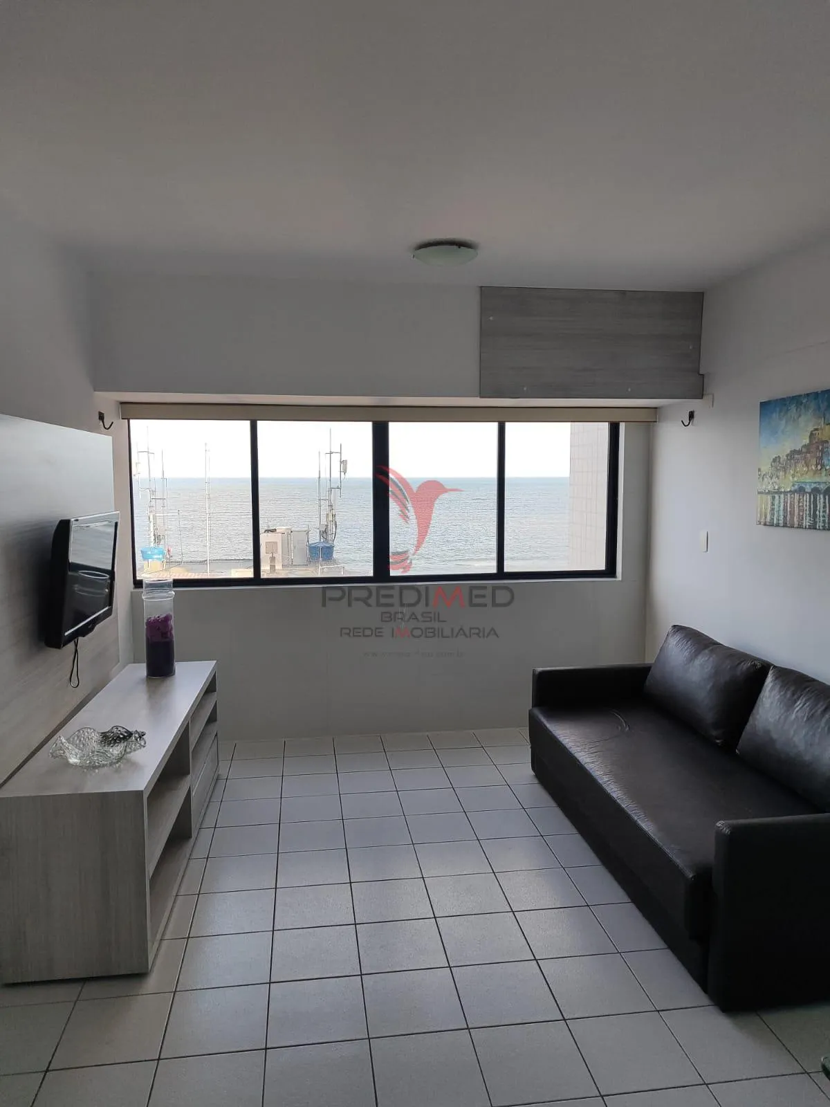 Imagem Vende-se flat Mobiliado ,super bem localizada na praia de Boa Viagem. Recife