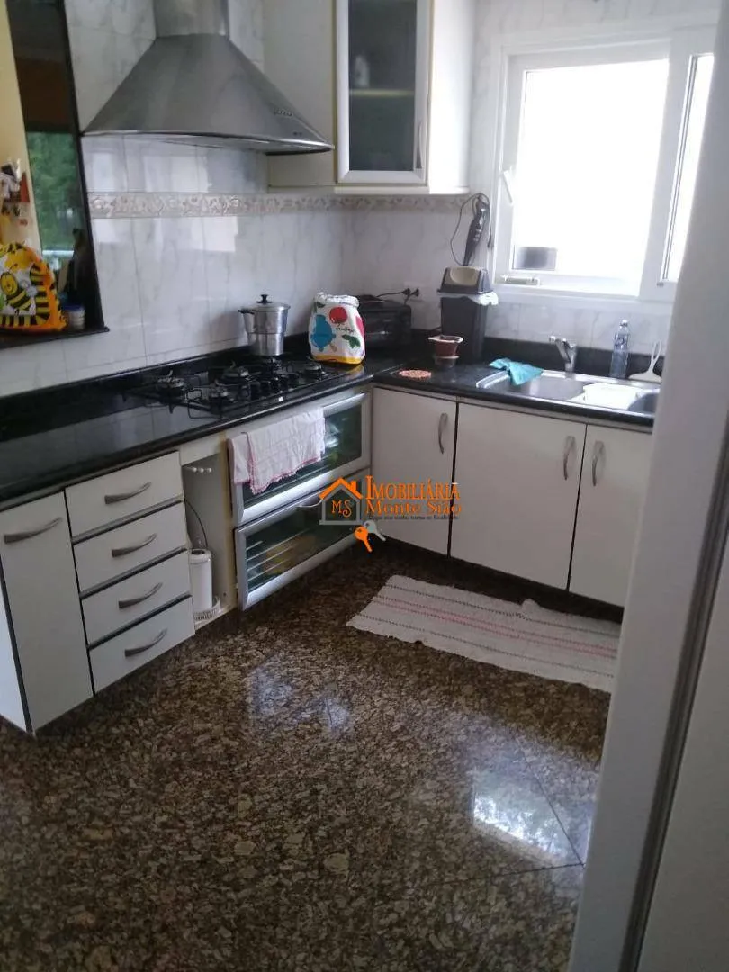 Imagem Casa com 5 dormitórios à venda, 570 m² por R$ 2.950.000,00 - Caputera - Arujá/SP