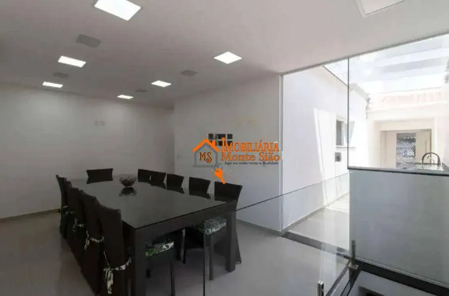 Imagem Sobrado com 3 dormitórios à venda, 195 m² por R$ 1.010.000 - Jardim Vila Galvão - Guarulhos/SP