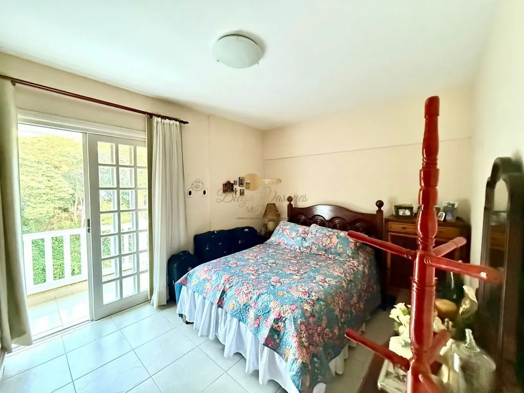 Imagem Apartamento para Venda em Petrópolis / RJ no bairro Itaipava