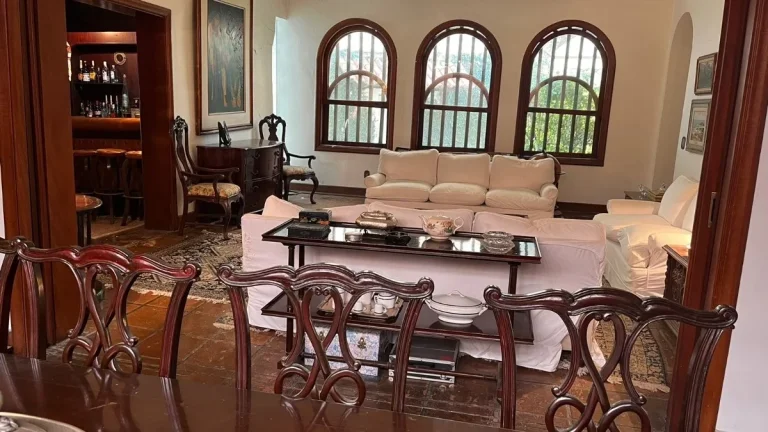 Imagem Casa Alto de Pinheiros - 400M², 4 Dorms, 2 Suítes, 6 Vagas, Alto Padrão.
