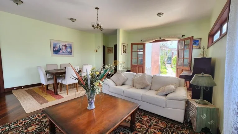 Imagem Casa em Condomínio para Venda em Teresópolis / RJ no bairro Golfe
