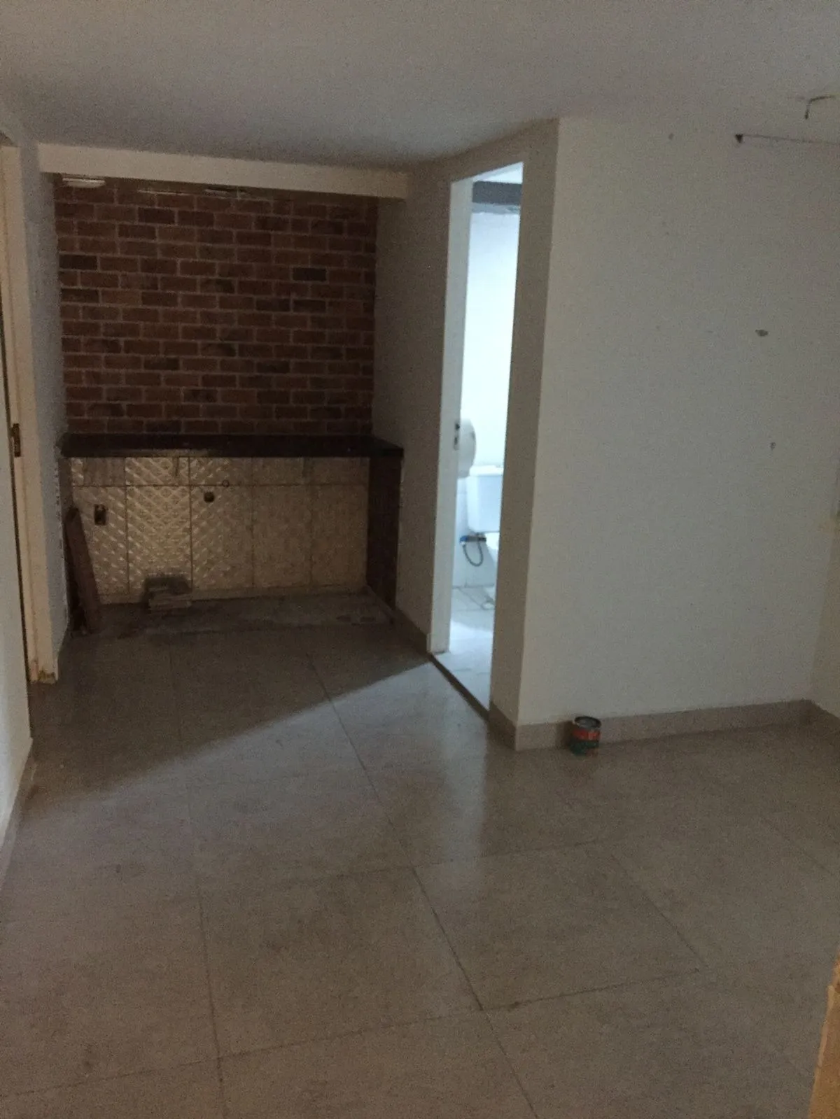Imagem Salão Comercial para Locação no Centro de Sorocaba-SP: 1 Sala, 4 Banheiros, 164m² de Área