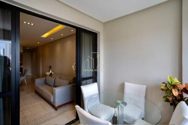 Imagem Apartamento amplo com três quartos varanda gourmet a venda na Graça