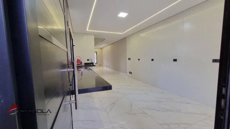 Imagem Sobrado com 3 dormitórios à venda, 180 m² por R$ 1.150.000,00 - Maracanã - Praia Grande/SP