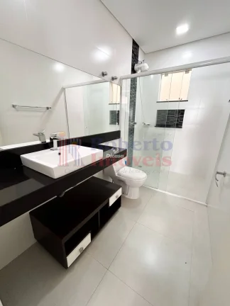 Imagem Sobrado no Uberaba/PR - Permuta por Imóveis em Itapoá/SC