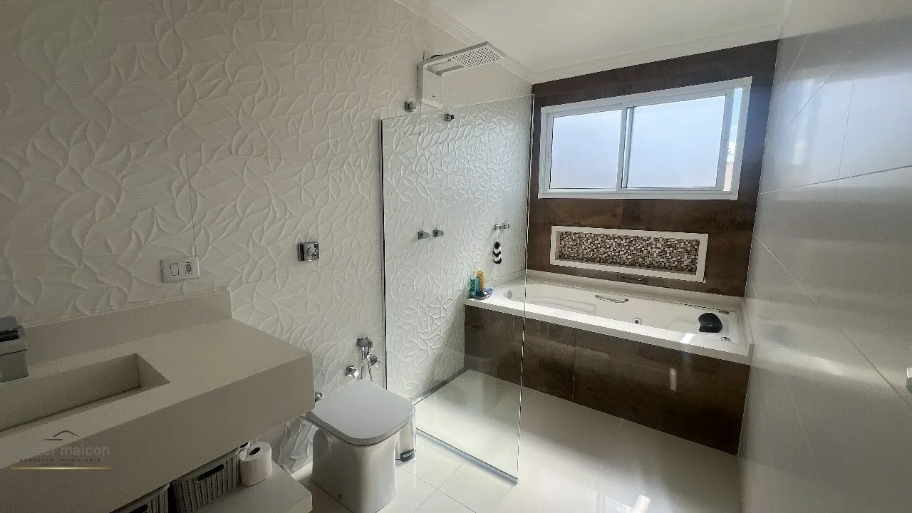 Imagem Casa alto padrão em condomínio fechado bairro Centre Ville em Poços de Caldas MG