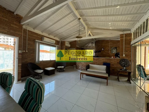 Imagem Maravilhosa Casa à Venda na Martim de Sá - 4 Quartos, 2 Suítes, 3 Salas, 2 Banheiros, 12 Vagas de Garagem, 230 m²!