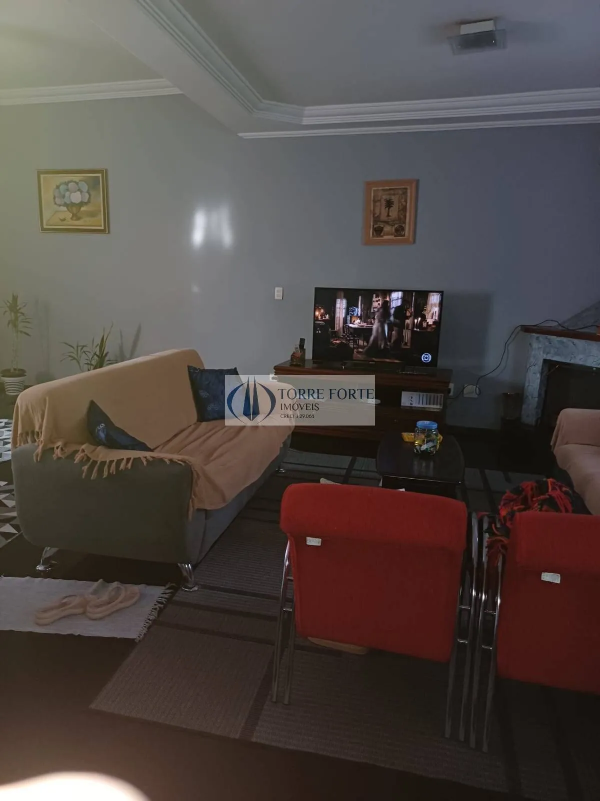 Imagem Ótimo sobrado, espaçoso 288 m² 3 dormitórios 2 suítes sala e garagem ampla
