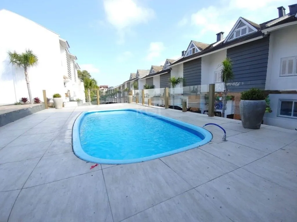 Imagem Casa Condominio para Venda - 197m², 3 dormitórios, sendo 1 suites, 2 vagas - Vila Nova