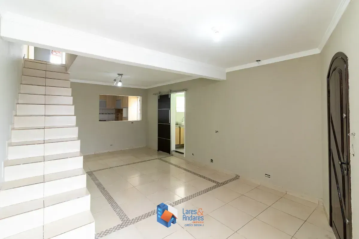 Imagem Sobrado para venda em Brasilândia com 3 quartos, sendo 3 suítes, 245m²