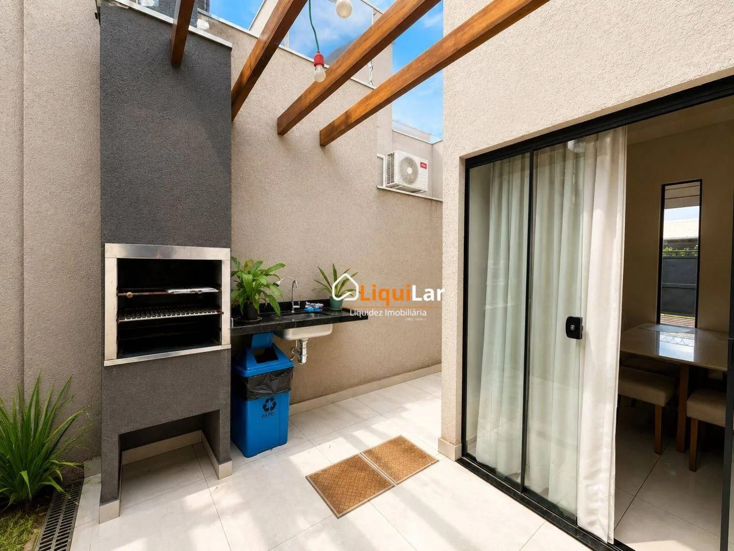 Imagem Casa à Venda Próxima à Lagoa Itatiaia com Suíte, Varanda Gourmet e Aceita Financiamento