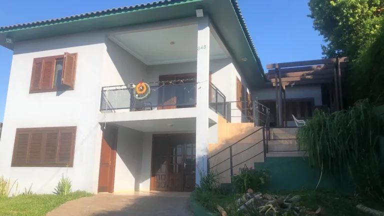 Imagem Casa para Venda em Concórdia, Imperial, 5 dormitórios, 1 suíte, 4 banheiros, 2 vagas