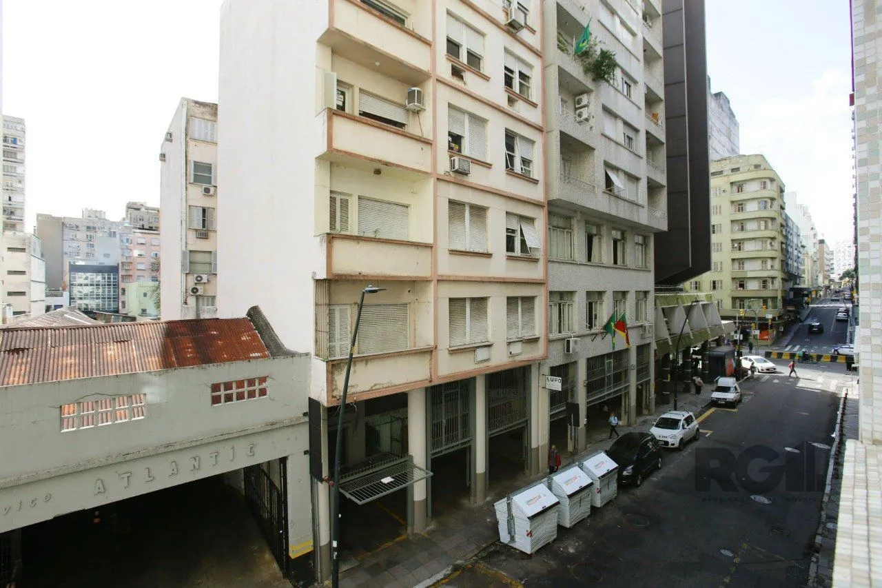 Imagem Apartamento 3 dormitórios à venda Centro Histórico Porto Alegre/RS