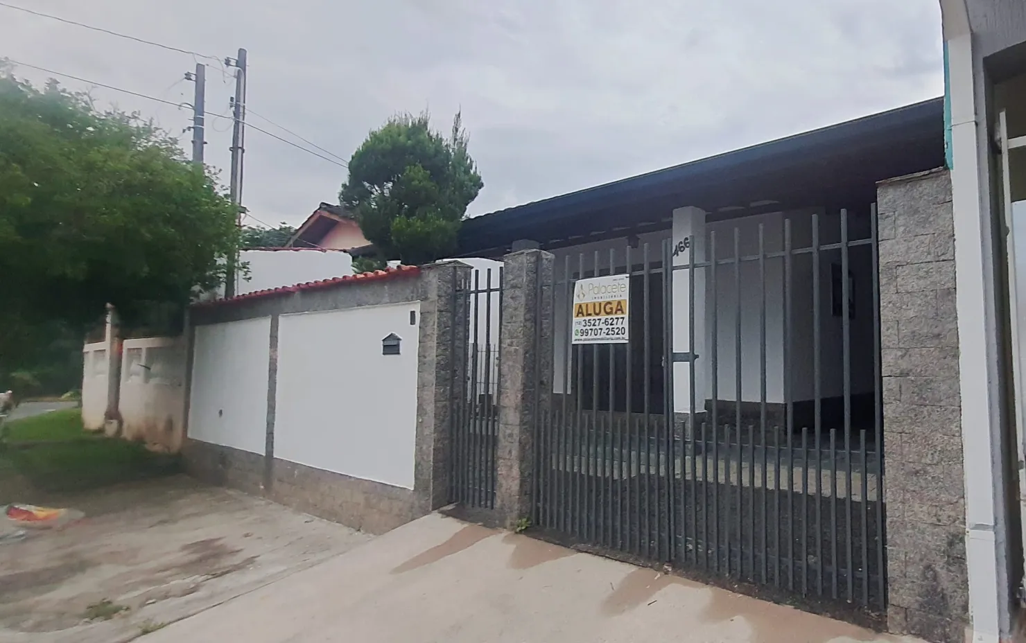 Imagem Casa para Venda 4 Quartos, 1 Suite, 2 Vagas, Loteamento Residencial Andrade, Pindamonhangaba - SP
