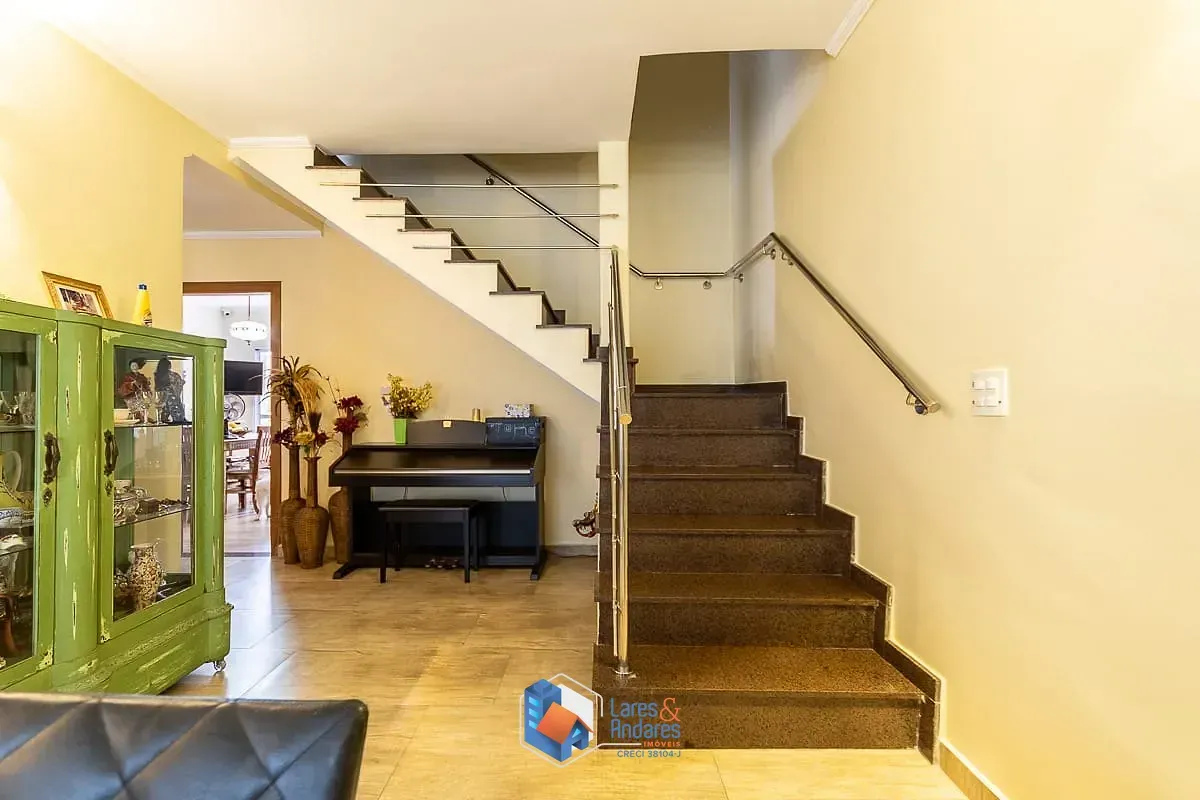 Imagem Casa para venda em Bosque da Saúde com 4 quartos, sendo 2 suítes, 267m²