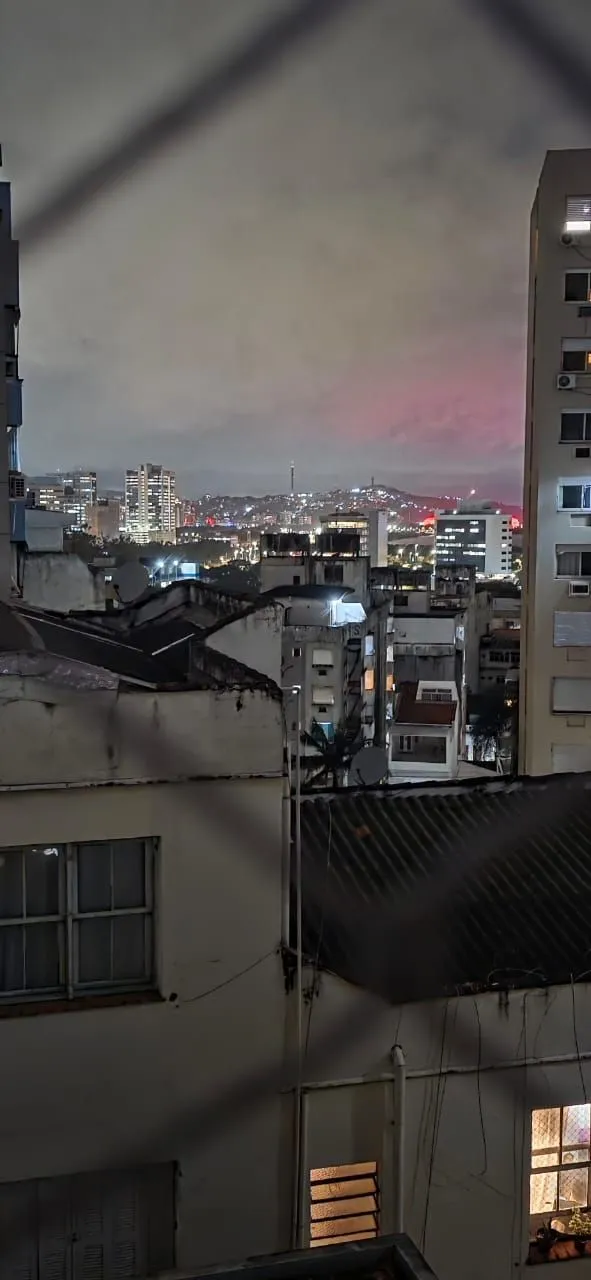Imagem Apartamentto de 02 dormitorios amplo e com vista para Guaiba no centro de Porto Alegre/RS.