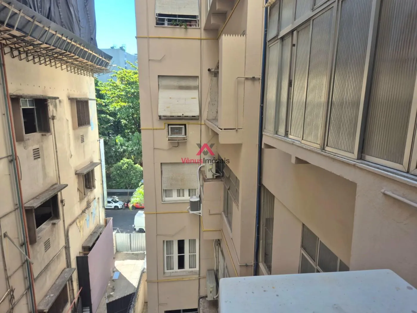 Imagem Apartamento 2 Quartos para Venda em Rio de Janeiro, Copacabana, 2 dormitórios, 1 banheiro, 1 vaga