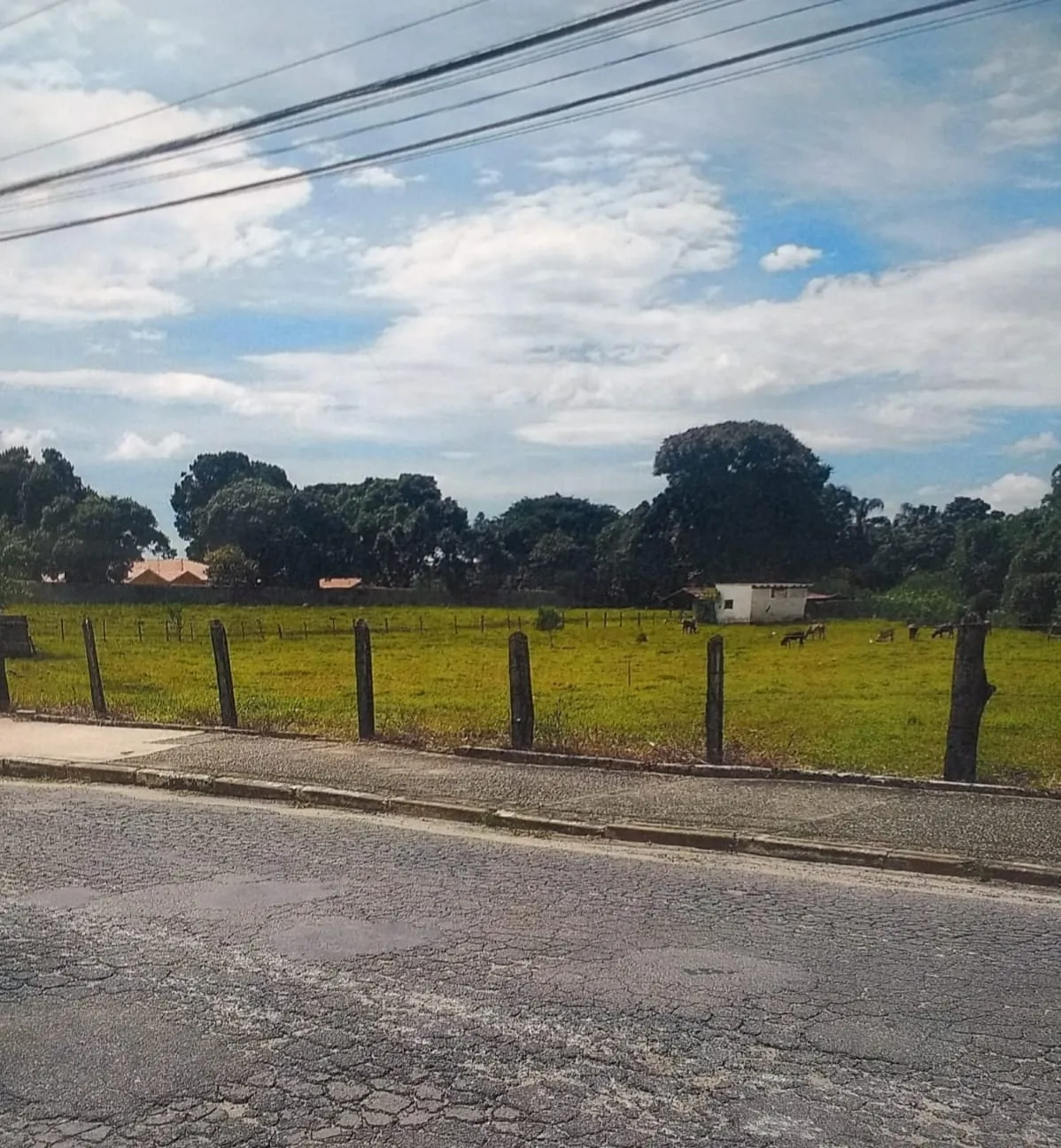 Foto do imóvel Terreno à venda 300M², Loteamento João Tamborindeguy Fernandes, Pindamonhangaba - SP