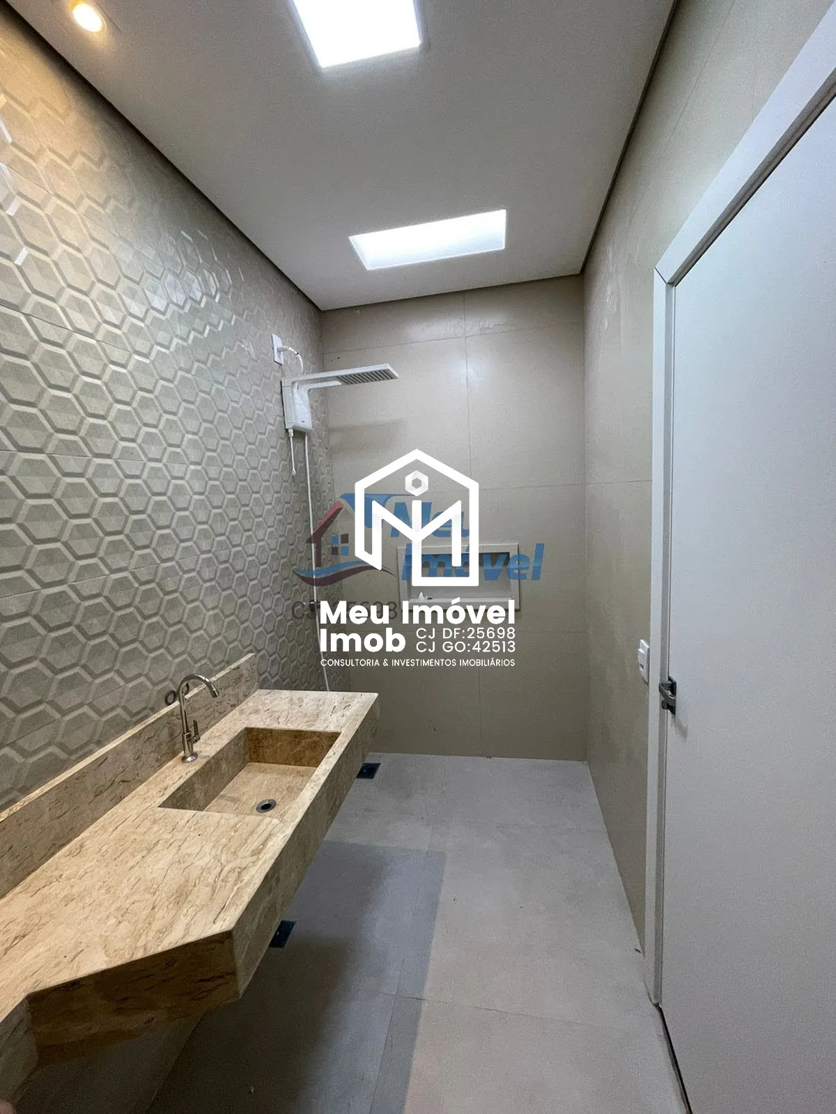 Imagem Casa 4 Quartos 4 suítes Alto Padrão 2 Vagas 260m² Arniqueira
