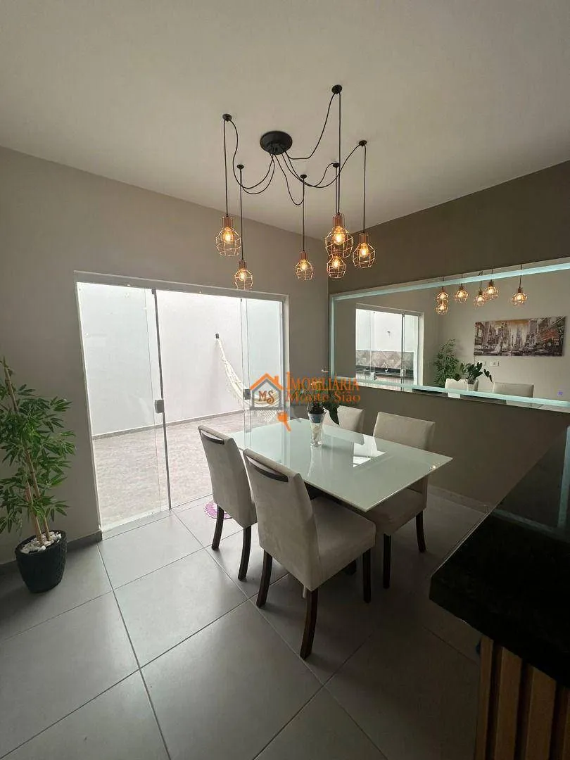 Imagem Casa com 3 dormitórios à venda, 120 m² por R$ 879.000,00 - Centro - Arujá/SP