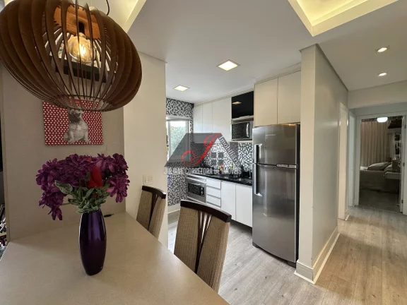 Imagem Apartamento mobiliado para venda, bairro Capão Raso em Curitiba/PR.