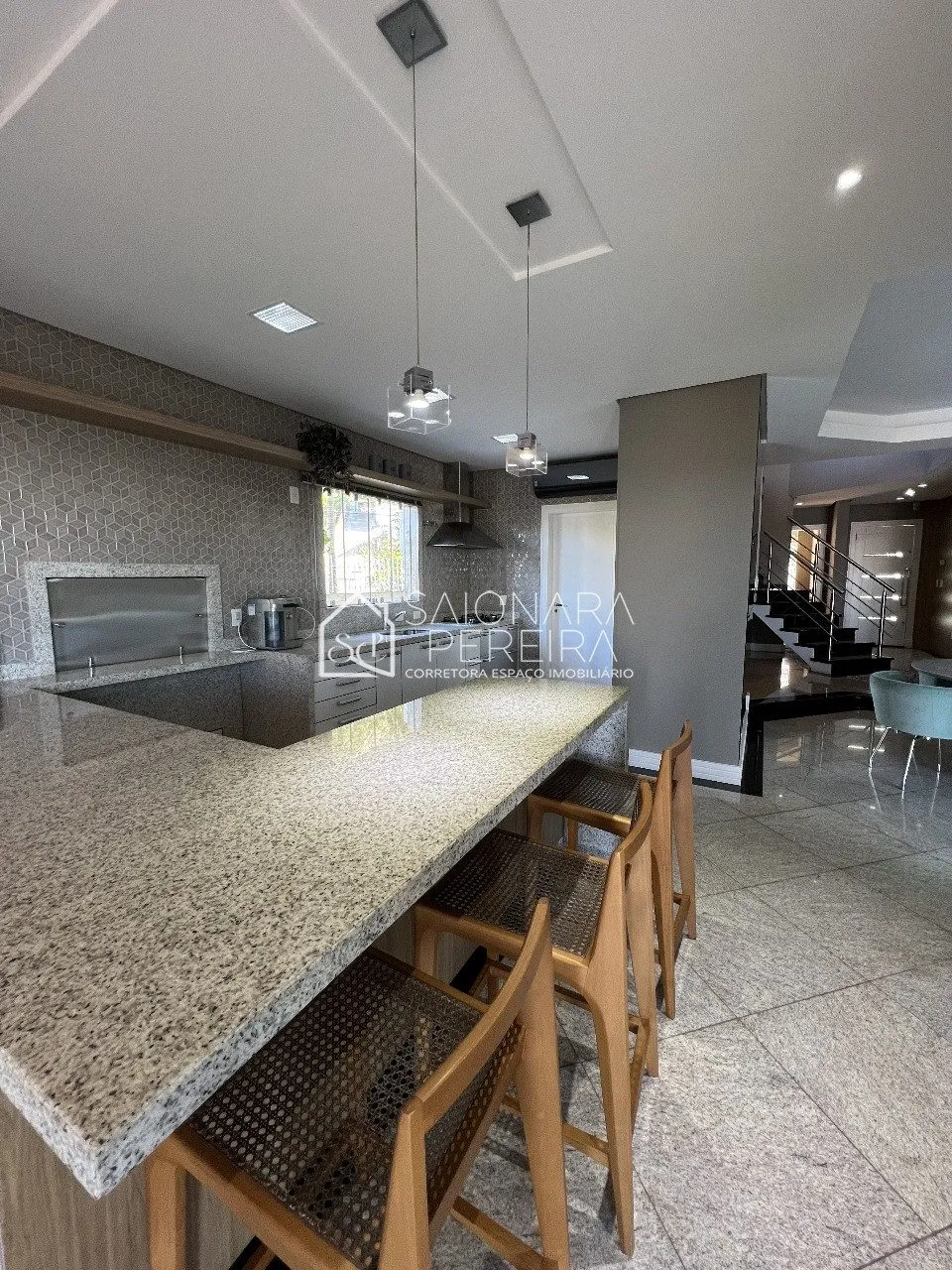 Imagem Casa Espetacular na Beira-Mar - Ponta de Baixo, São José/SC