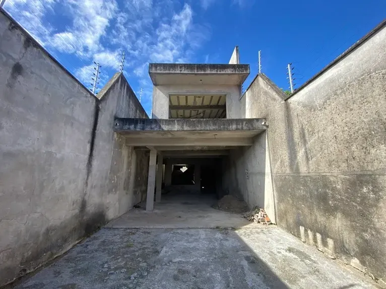 Imagem Casa com 3 Quartos à Venda, 300 m² em Cidade dos Funcionários - Fortaleza