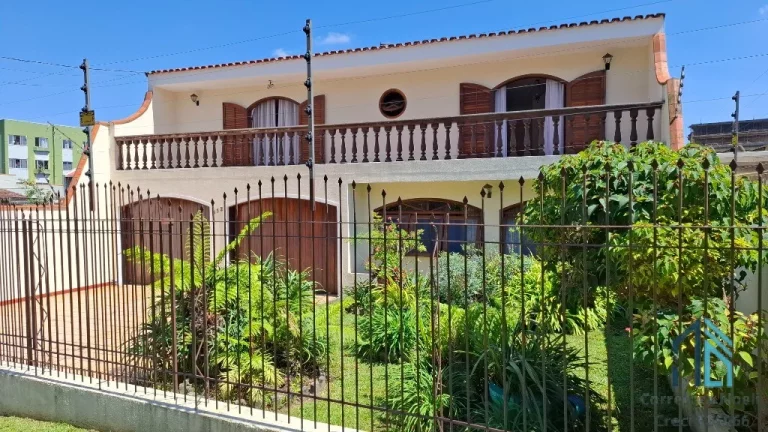 Foto do imóvel Casa com amplo terreno, a venda 04 quartos c/suíte no Seminário em Curitiba PR