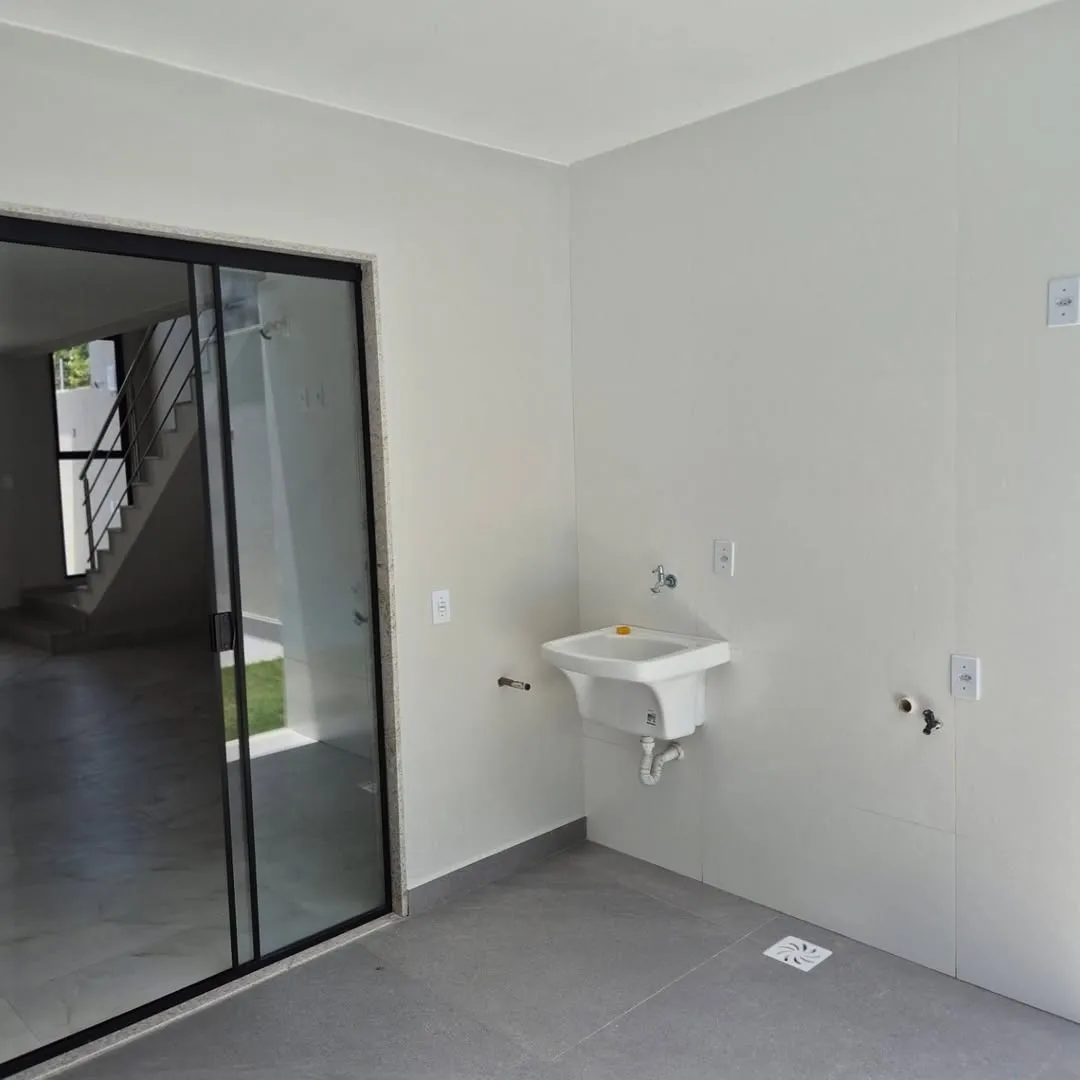 Imagem Casa com 3 quartos à venda em Vila Velha