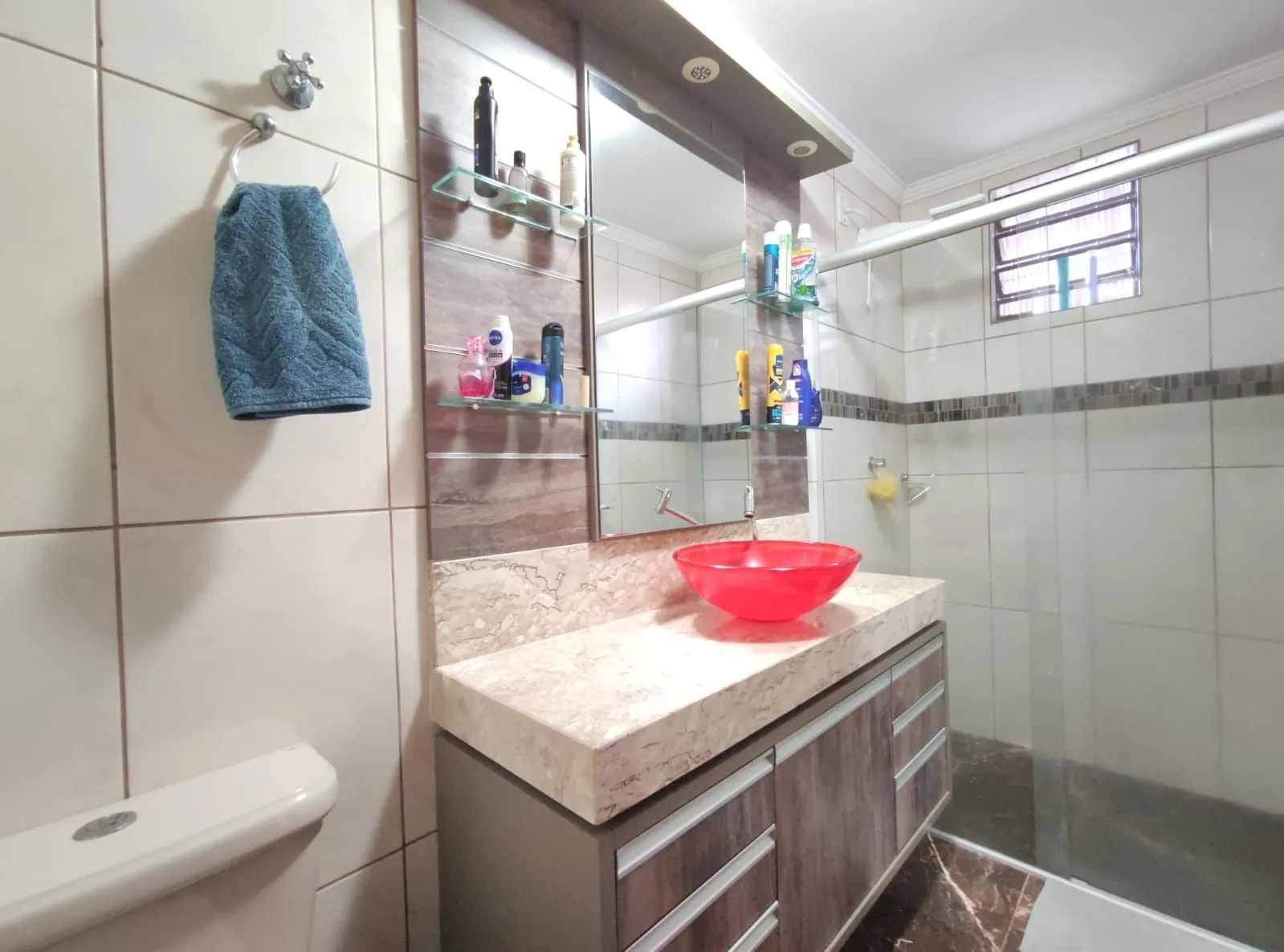 Imagem Casa Plana 3 quartos (1 suíte) churrasqueira e piscina coberta, Novo Hamburgo.