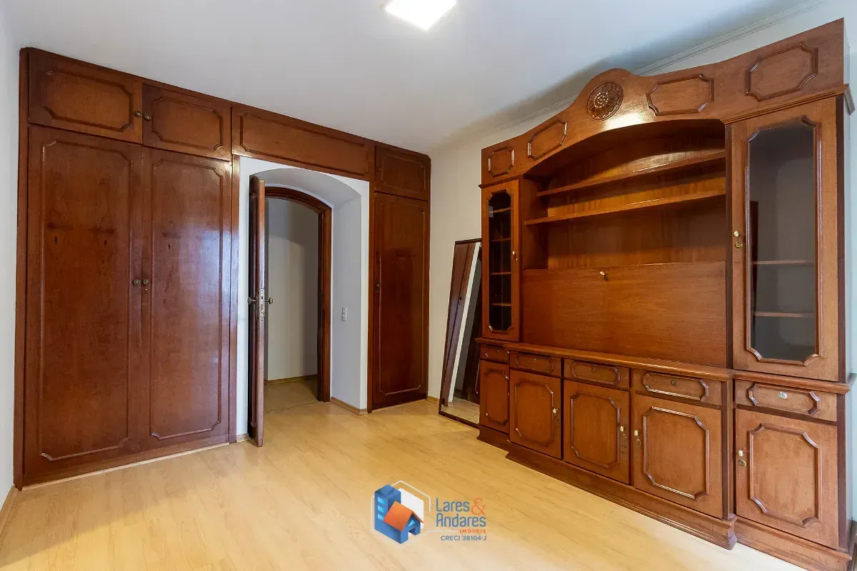 Imagem Apartamento para venda em Moema com 3 quartos, sendo 1 suíte, 172m²