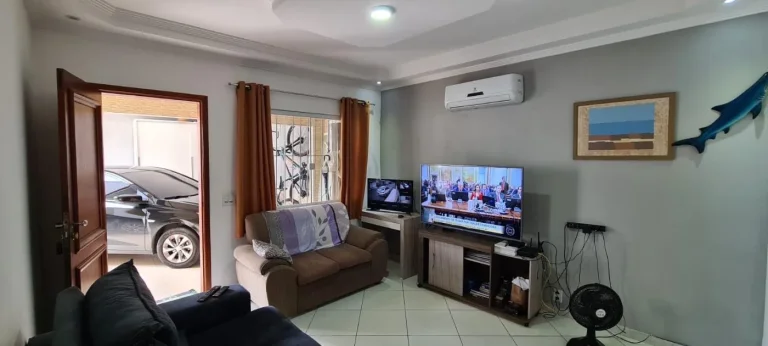 Imagem Casa para Venda em Rio de Janeiro, Campo Grande, 4 dormitórios, 1 suíte, 3 banheiros, 5 vagas