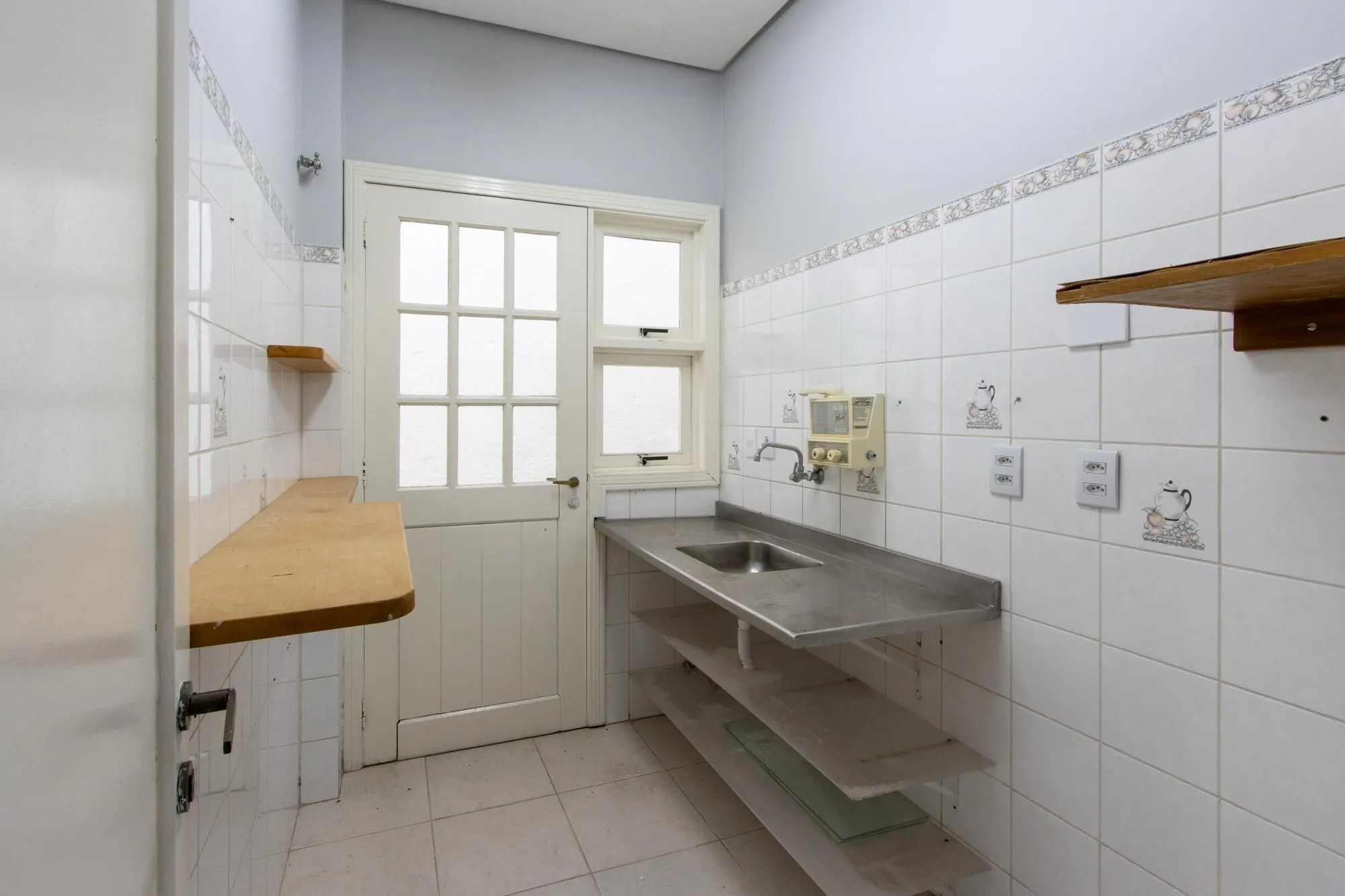 Imagem Casa Comercial para Venda - 231m², 0 dormitórios, Centro Histórico