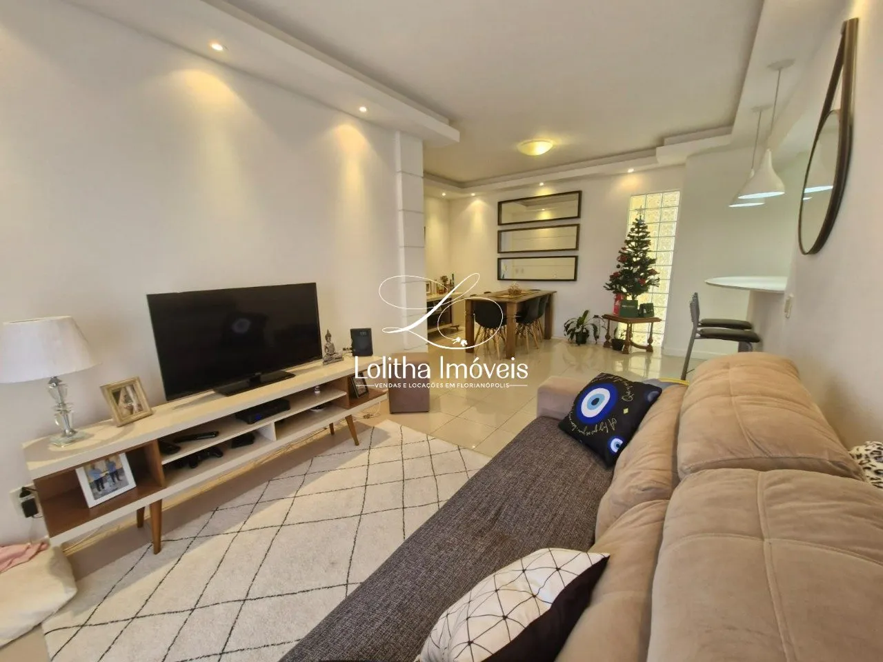 Imagem APARTAMENTO À VENDA NO ESTREITO, 3 QUARTOS SENDO 1 SUÍTE E 2 VAGAS DE GARAGEM - FLORIANÓPOLIS/SC