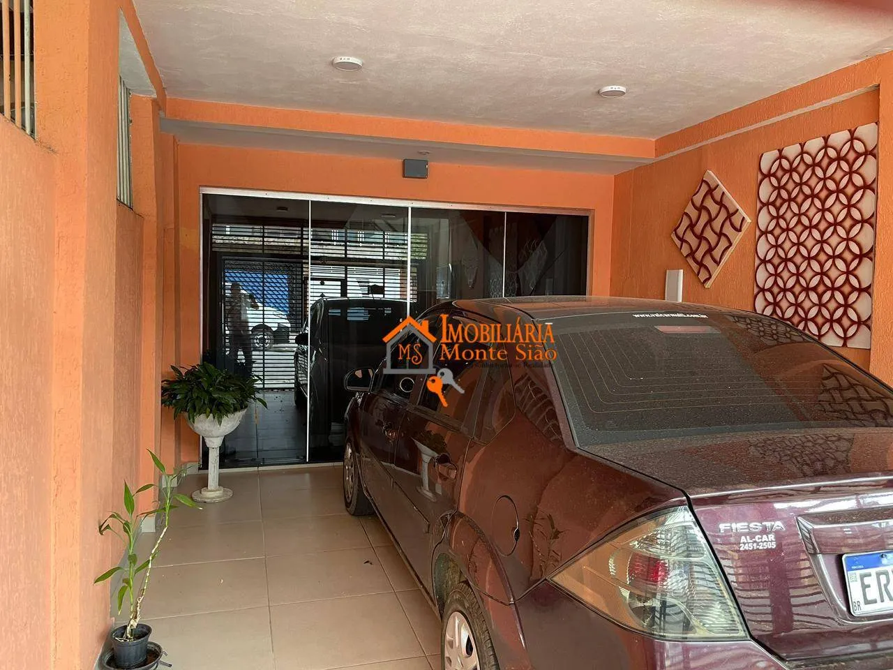 Imagem Sobrado com 3 dormitórios à venda, 200 m² por R$ 689.000,00 - Jardim Vila Galvão - Guarulhos/SP