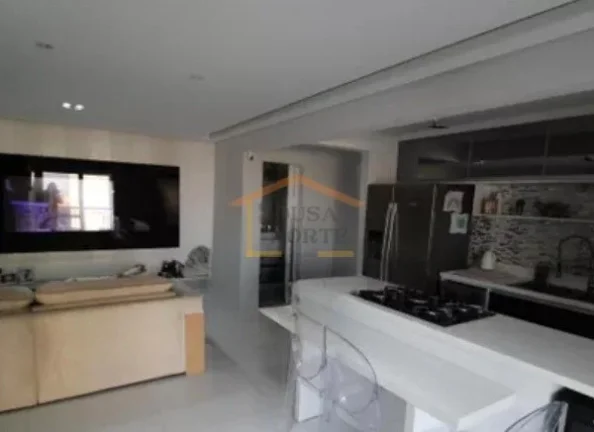 Imagem Apartamento com 88 m², distribuído em 3 dormitórios, sendo 1 suíte, 3 banheiros. Possui varanda ...