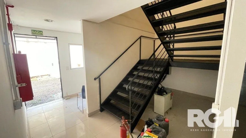 Imagem Prédio Comercial Imponente com 1.200m² na Zona Norte de Porto Alegre