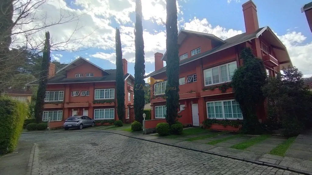 Imagem Casa em Condomínio para Venda em Teresópolis / RJ no bairro Iucas