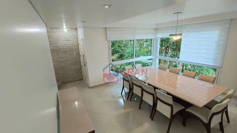 Imagem Casa Alto Padrão para Aluguel em Condomínio Fechado com Bosque Privativo