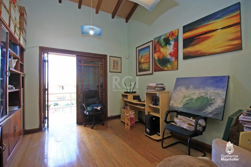Imagem Casa para Venda - 240m², 4 dormitórios, sendo 3 suites, 6 vagas - Jardim Sabará
