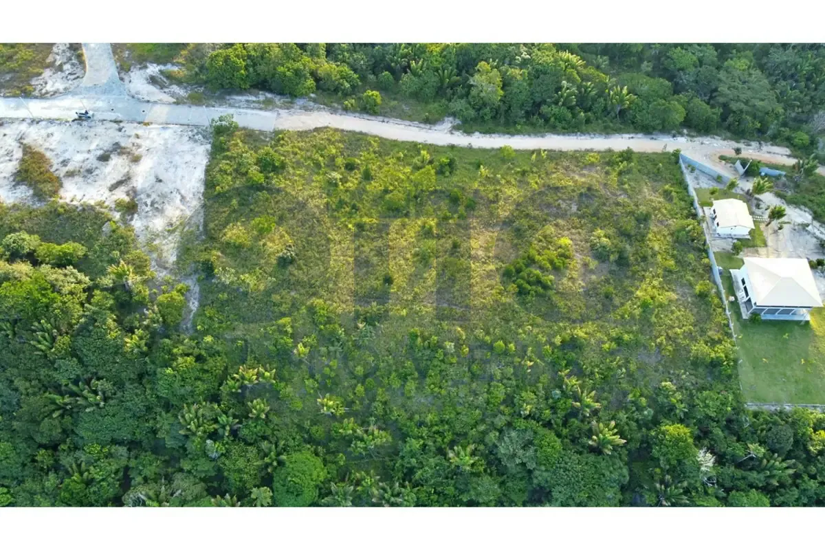 Imagem Terreno de 8.500 m² para venda em Nova Cabrália, Santa Cruz Cabrália