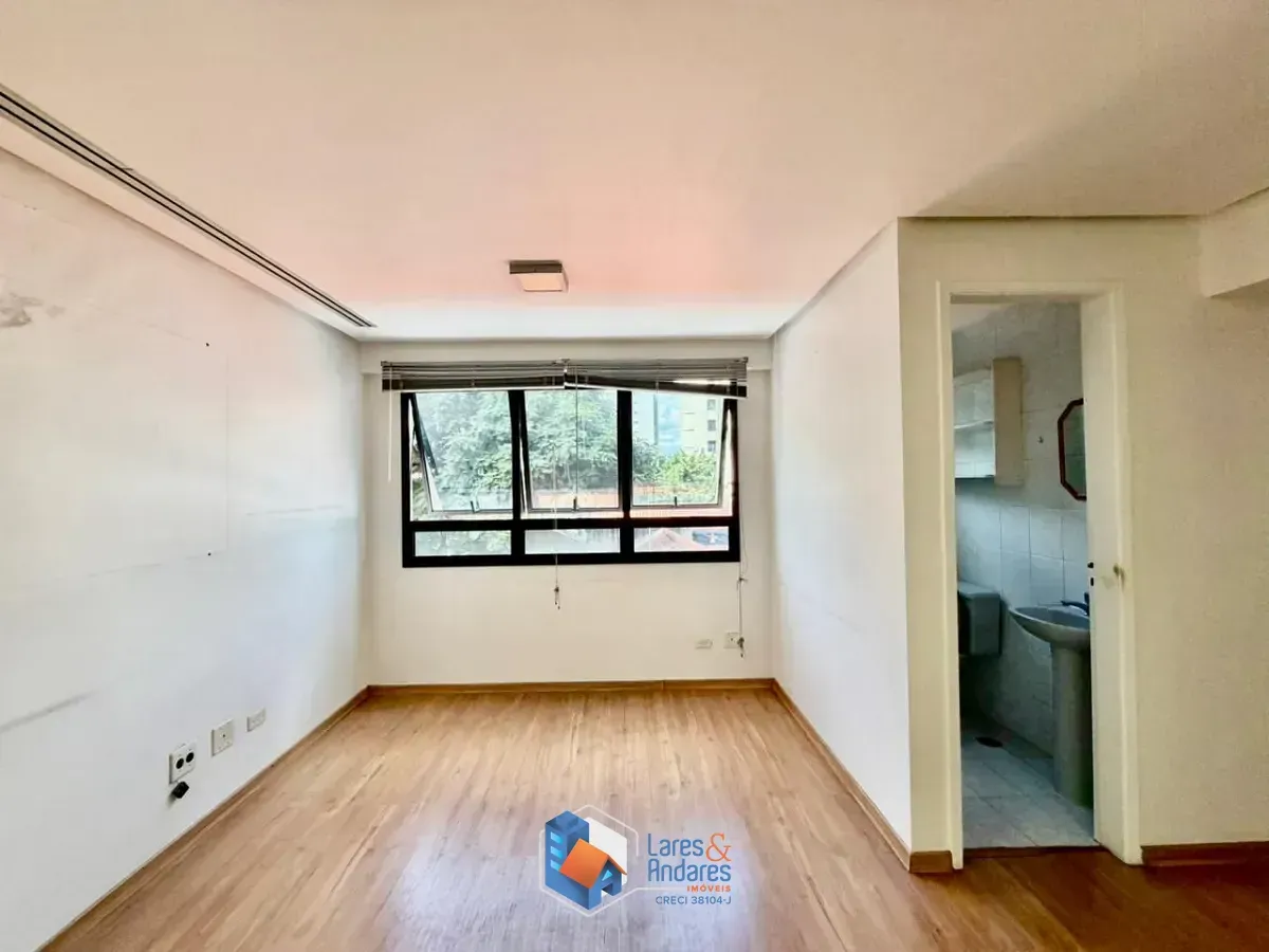 Imagem Conjunto comercial para venda em Vila Mariana, 64m²