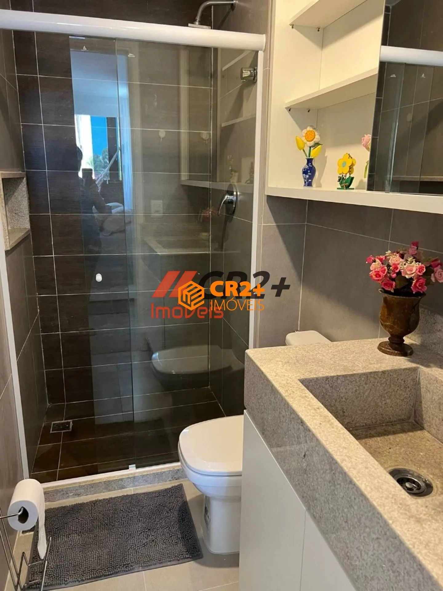 Imagem Flat à Venda com 1 quarto, 1 suíte em Muro Alto Finamente decorada. Porteira fec