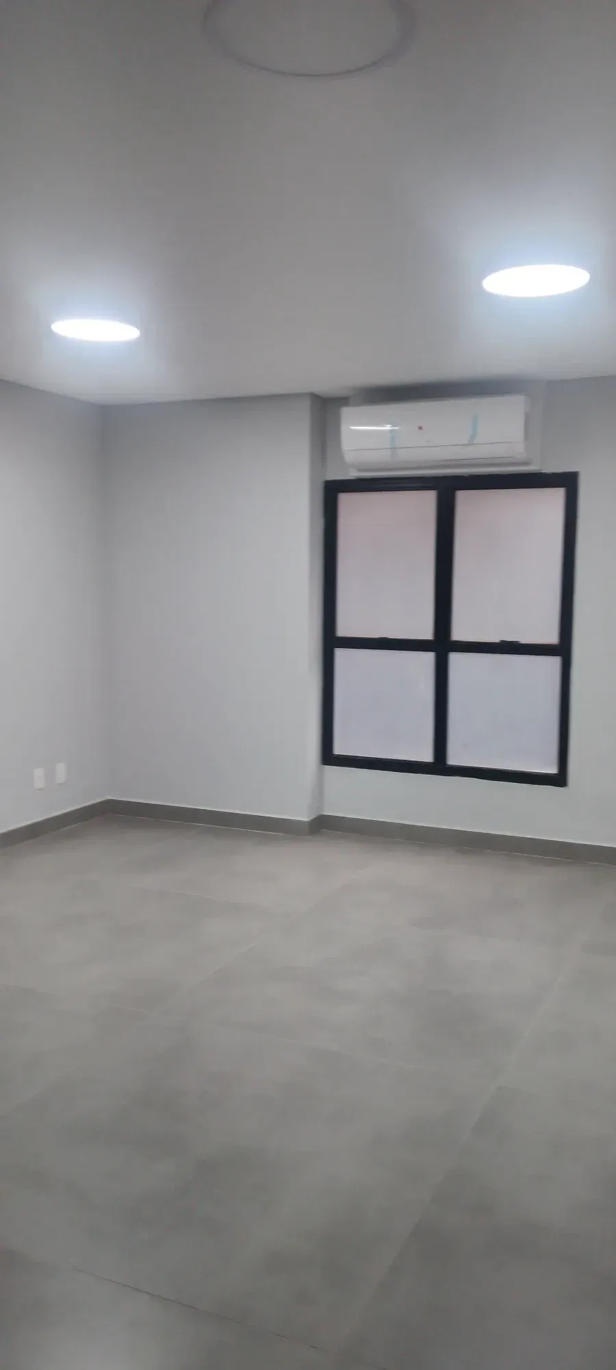 Imagem Imóvel Comercial à Venda ou Locação, 968 metros em Alphaville - Santana de Parnaíba