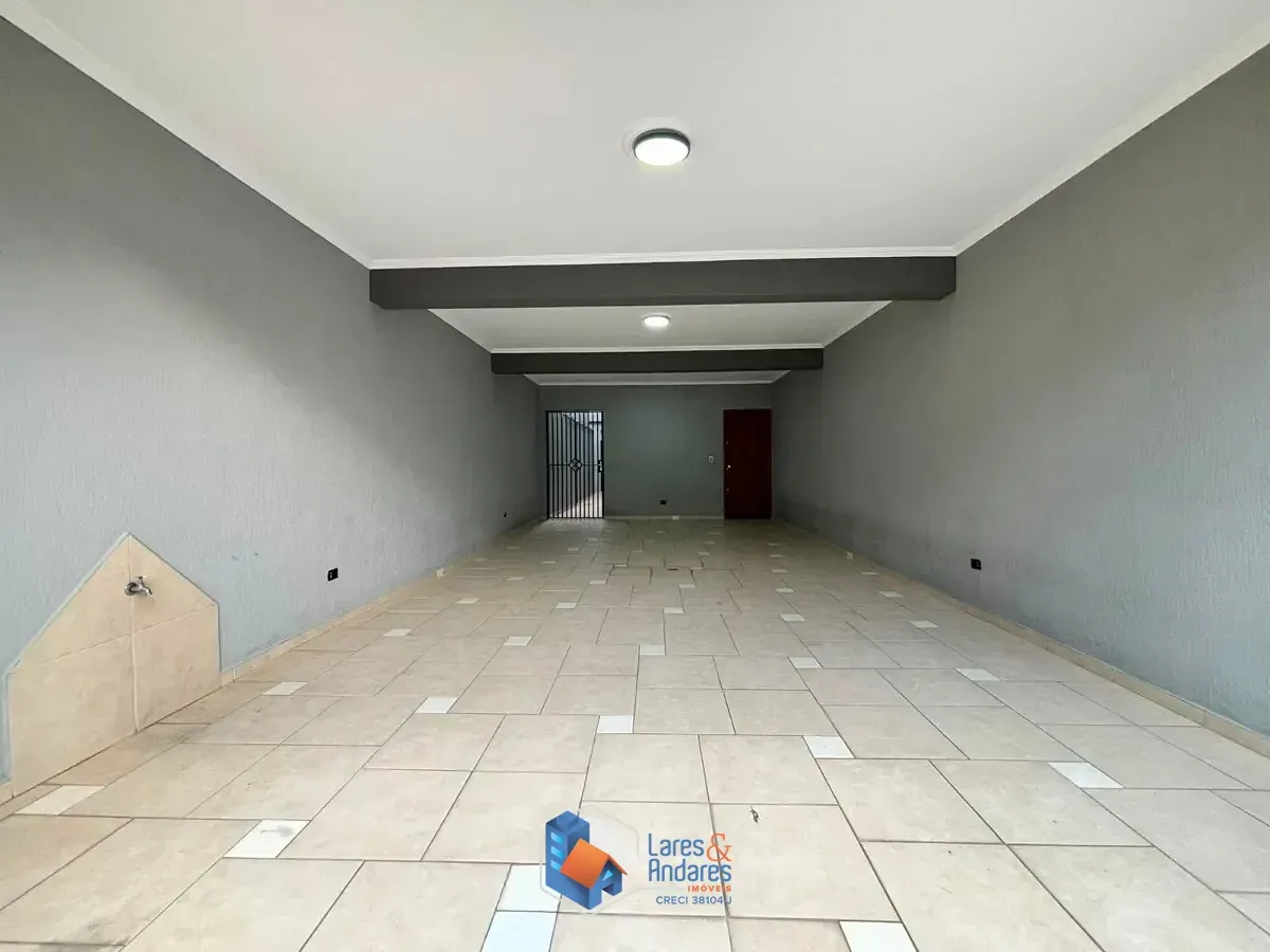 Imagem Sobrado para venda em Jardim Mangalot com 3 quartos, sendo 1 suíte, 193m²
