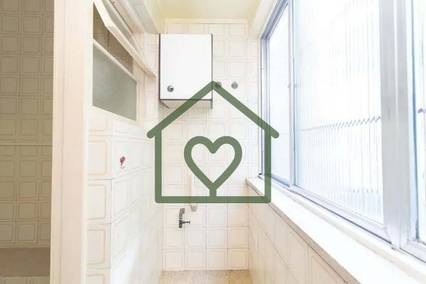 Imagem Apartamento de 2 dormitórios no bairro Petrópolis, em Porto Alegre, com 60m² privativos e excelen...