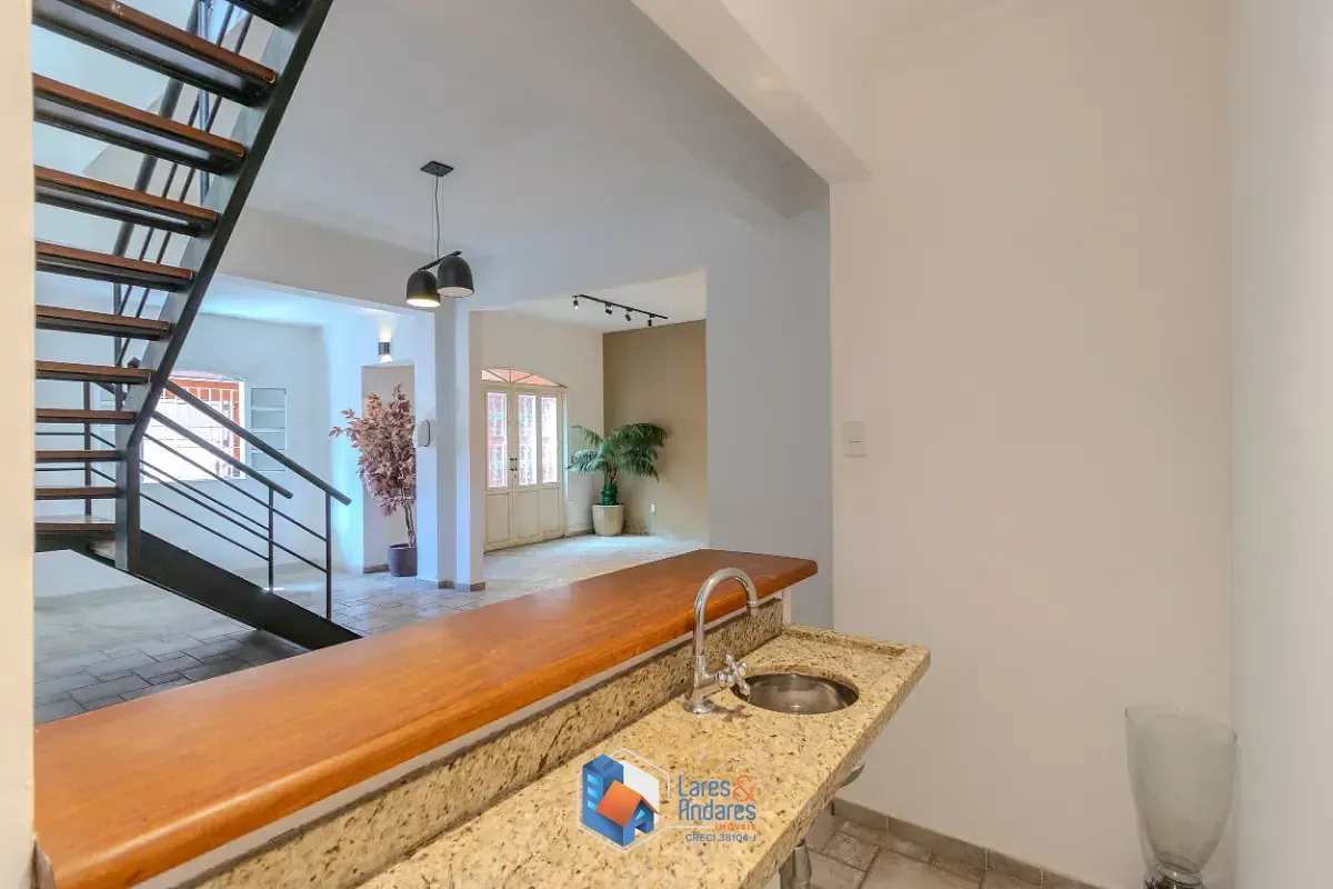 Imagem Casa para venda em Brooklin Paulista com 3 quartos, sendo 2 suítes, 260m²