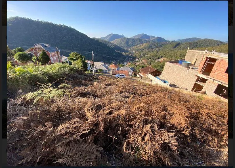 Imagem Terreno em Condomínio para Venda em Teresópolis / RJ no bairro Albuquerque