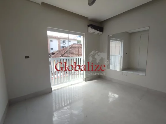 Imagem CASA 03 DORMITÓRIOS COM 03 e SUÍTE E CLOSET VAGA DE GARAGEM E 03 BANHEIROS R$ 1.750.000,00, NO EMBARÉ EM SANTOS